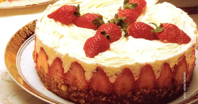 Foto da receita de Torta Megaboa de Morangos