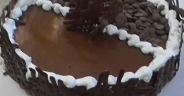 Foto da receita de Torta Mousse Chocolate e Laranja