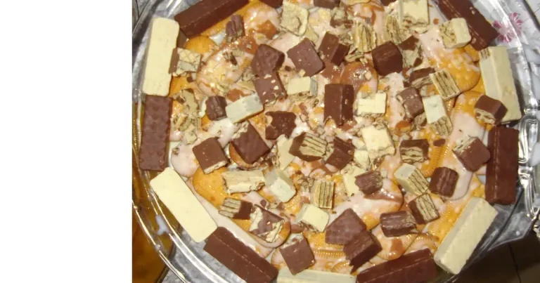 Foto da receita de Torta Wafer de Creme Branco e Creme Preto