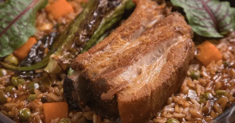 Foto da receita de Arroz de linguiça bragantina com costelinha assada