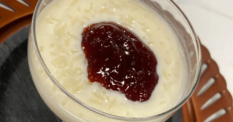 Foto da receita de Arroz doce com geleia de framboesa