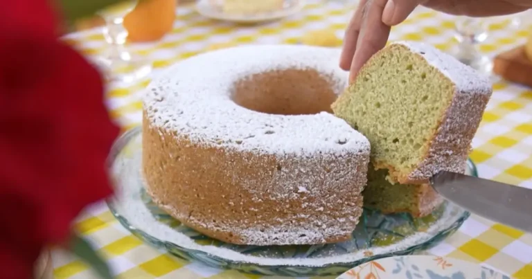 Foto da receita de Bolo de capim-santo