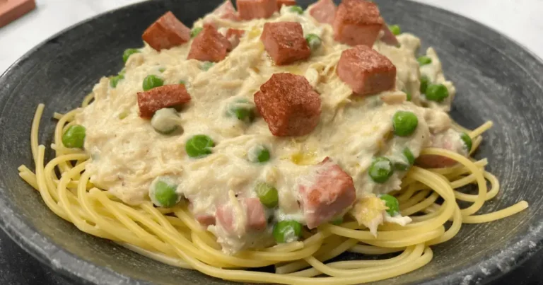 Foto da receita de Espaguete ao molho branco com frango