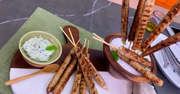 Foto da receita de Espetinho de frango com quinoa