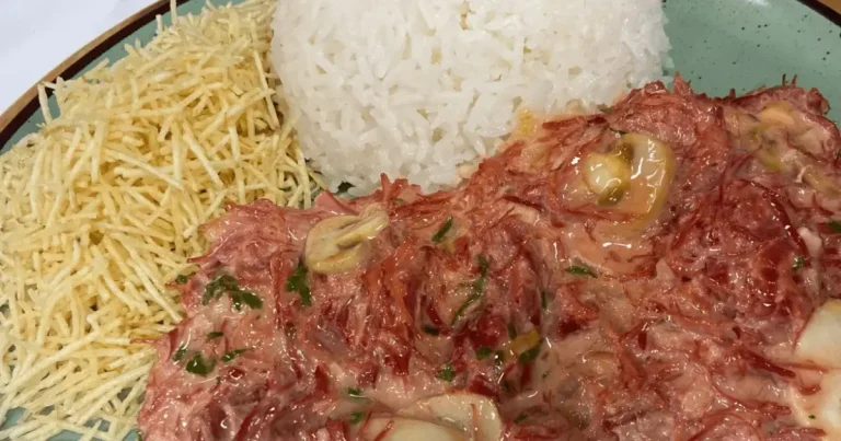 Foto da receita de Estrogonofe de carne-seca