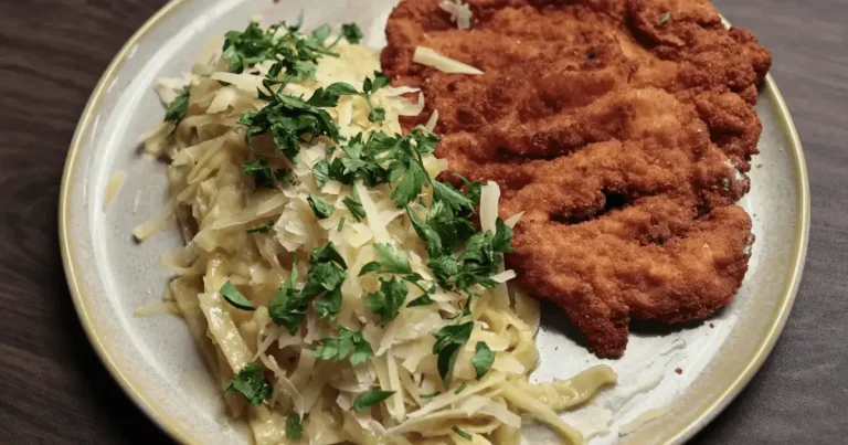 Foto da receita de Fettuccine alfredo com frango à milanesa