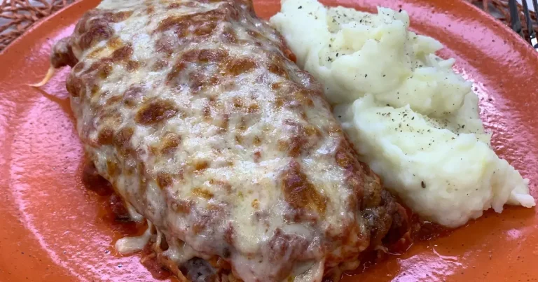 Foto da receita de Frango à parmegiana recheado com muçarela