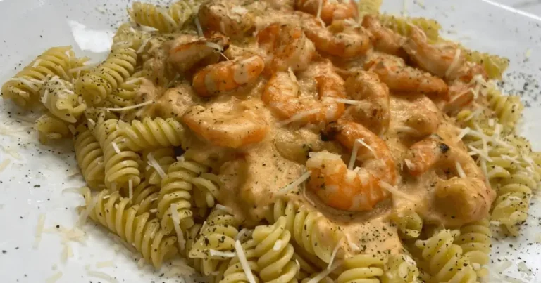 Foto da receita de Fusilli com creme de camarão