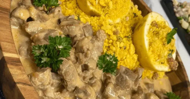Foto da receita de Lombo suíno cremoso com farofa de maracujá