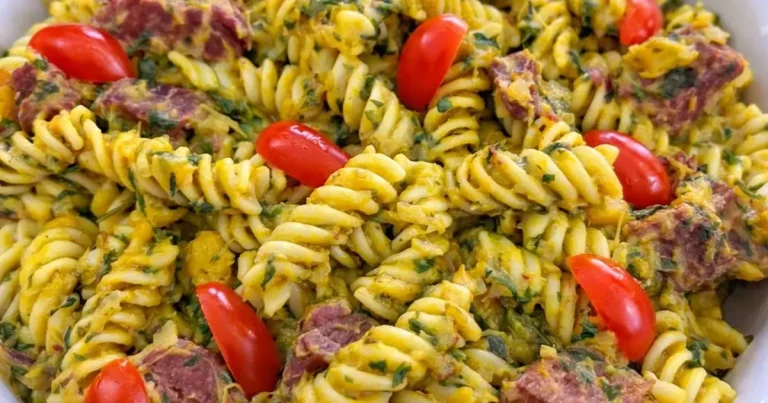 Foto da receita de Macarrão cremoso com carne-seca e abóbora
