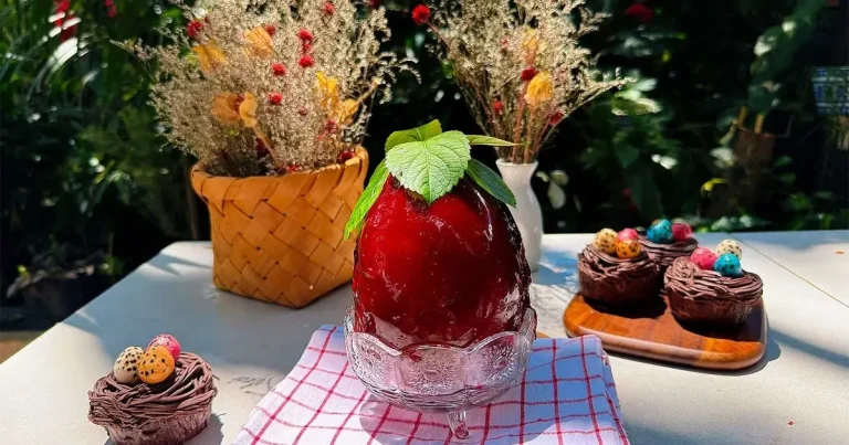 Foto da receita de Ovo de Páscoa inspirado no morango do amor