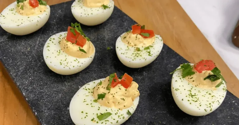 Foto da receita de Ovos recheados