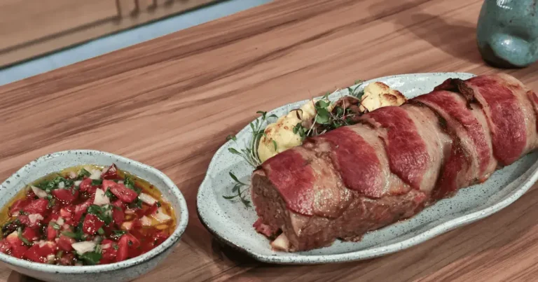 Foto da receita de Rocambole de carne com molho lambão