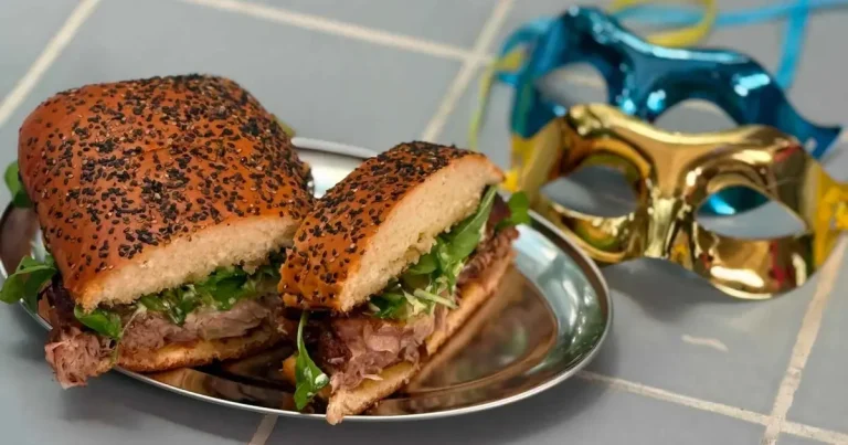Foto da receita de Sanduíche de costelinha de porco na brasa