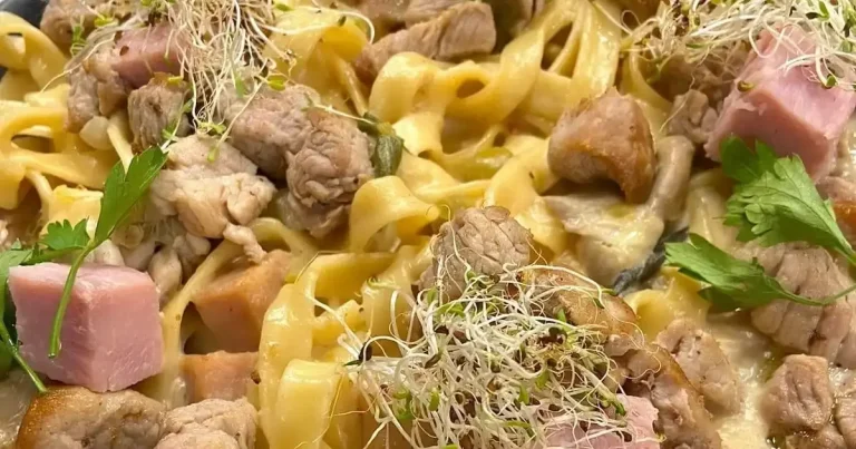 Foto da receita de Tagliatelle ao molho branco com contrafilé suíno