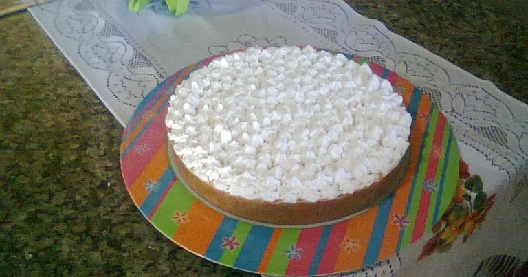 Foto da receita de Torta de limão com chantilly