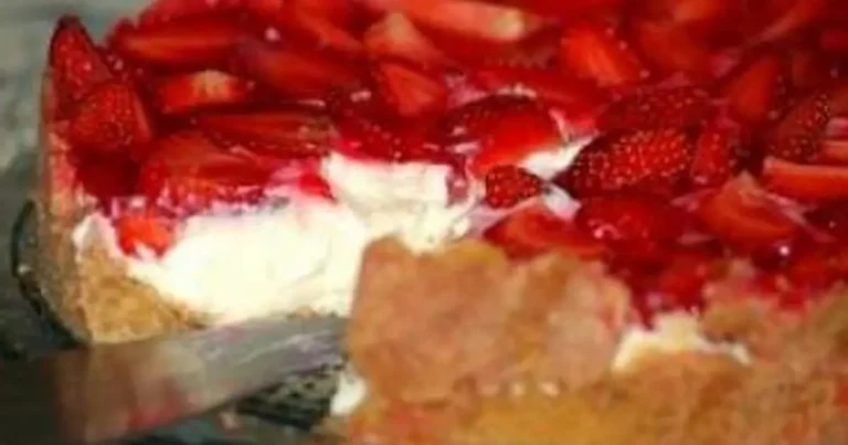 Foto da receita de torta fantástica de morango