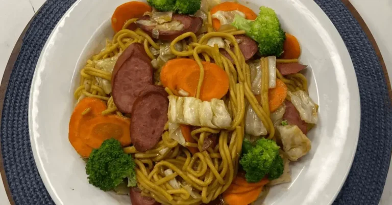 Foto da receita de Yakisoba de calabresa