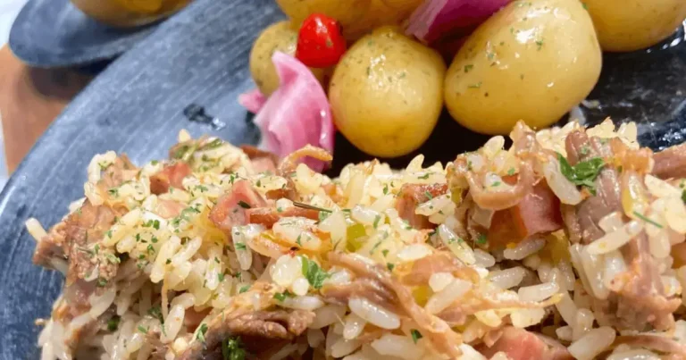 Foto da receita de Arroz com fraldinha e conserva de batata