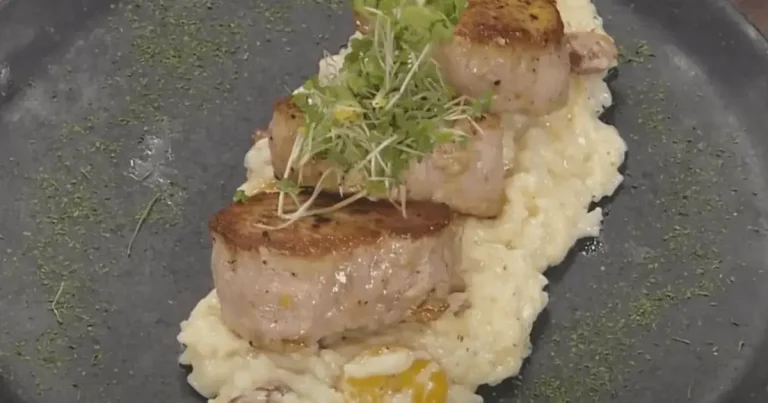 Foto da receita de Arroz cremoso com banana e bacon e filé mignon suíno