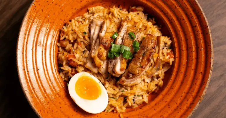 Foto da receita de Arroz frito com sobrecoxa