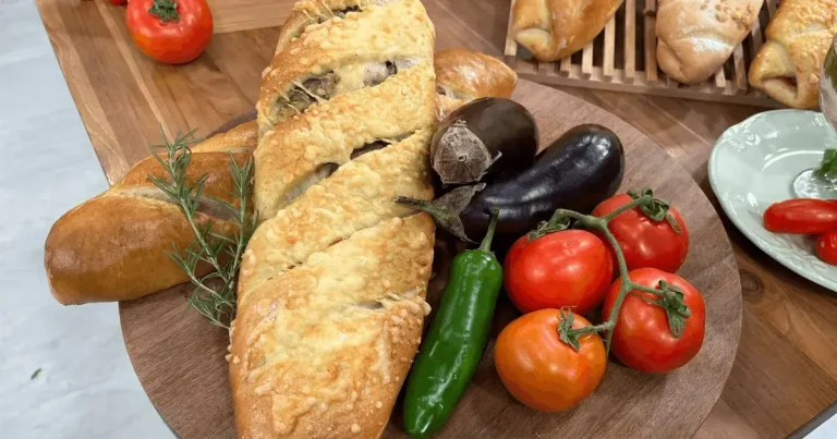 Foto da receita de Baguete de berinjela com queijo provolone