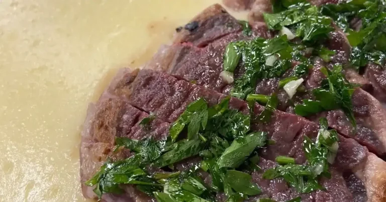 Foto da receita de Bife ancho com aligot de mandioca