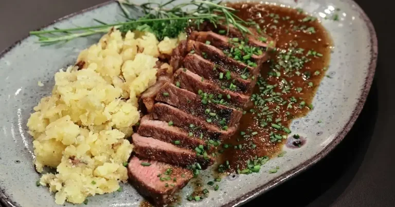 Foto da receita de Bife ancho com virado de banana