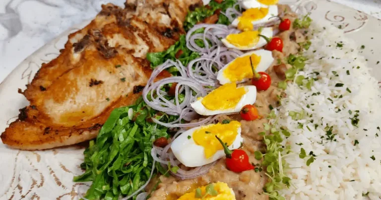 Foto da receita de Bisteca suína com tutu de feijão
