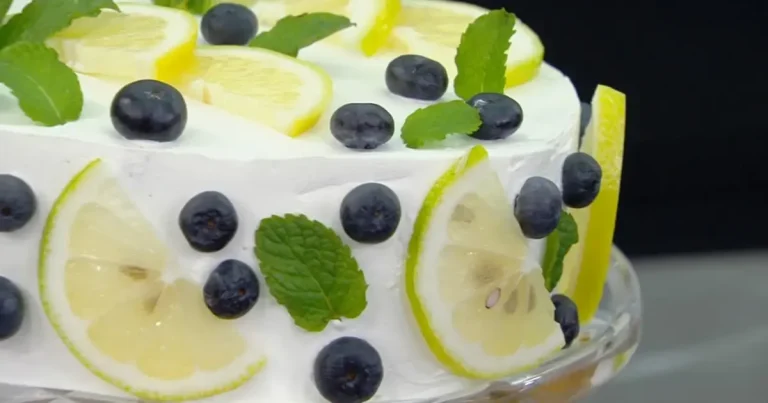 Foto da receita de Bolo oval de limão-siciliano
