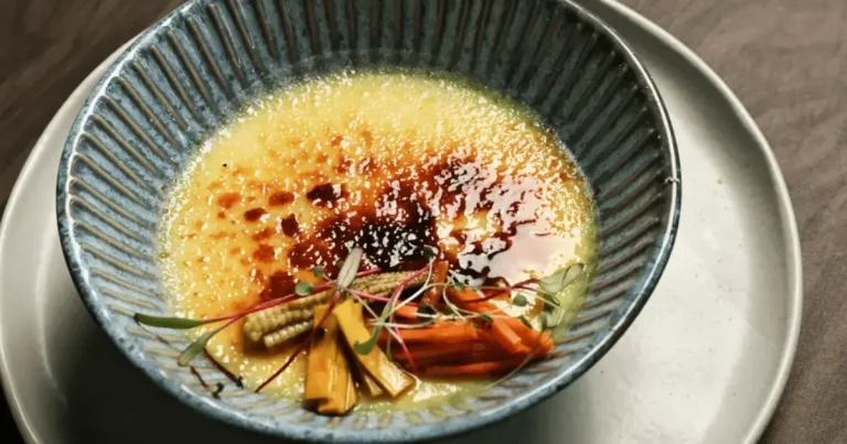 Foto da receita de Brûlée de milho com picles de abóbora e cenoura
