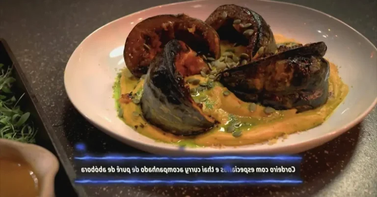 Foto da receita de Cordeiro com especiarias e thai curry acompanhado de purê de abóbora