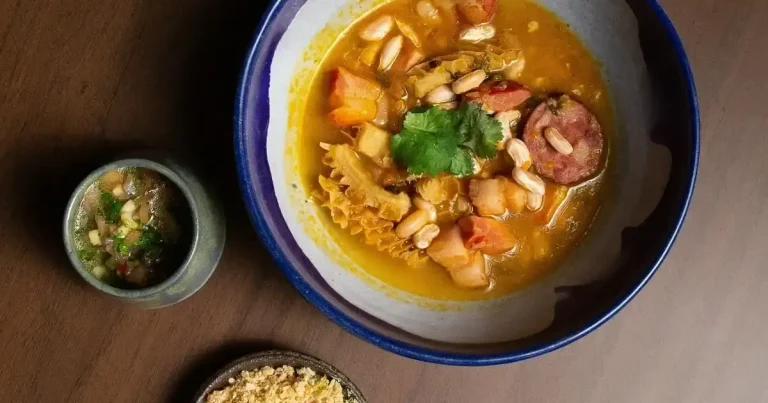 Foto da receita de Dobradinha com farofa de carne de fumeiro e molho lambão de caju