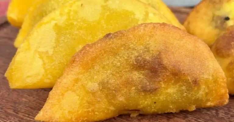Foto da receita de Empanada colombiana de carne desfiada