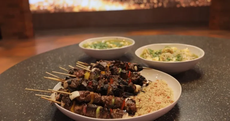 Foto da receita de Espetinho de carne com vegetais