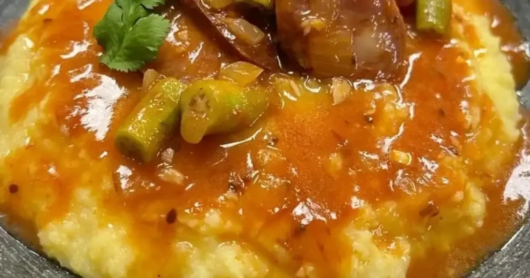 Foto da receita de Frango com quiabo e polenta
