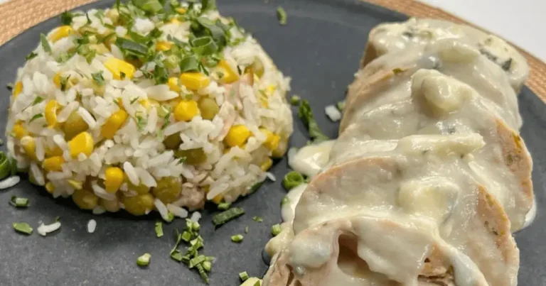 Foto da receita de Frango recheado ao molho de gorgonzola
