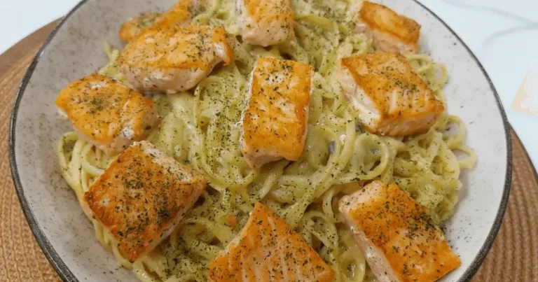 Foto da receita de Linguine ao molho de queijo com salmão