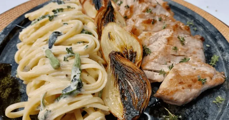Foto da receita de Linguine com escalope de pernil ao molho de ervas