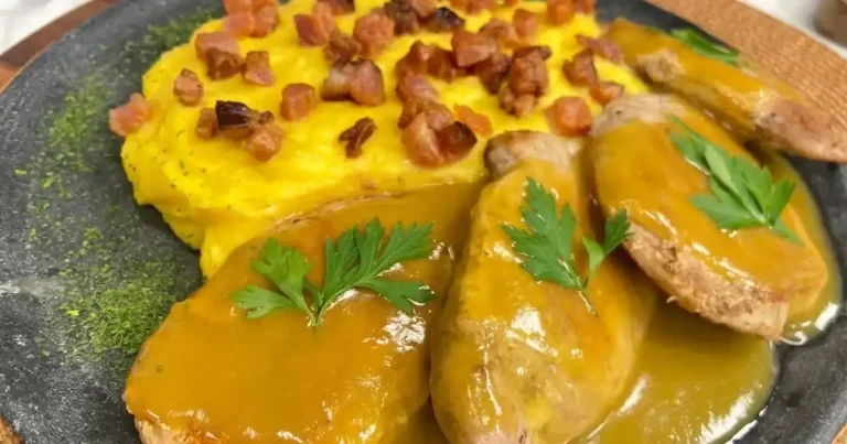 Foto da receita de Lombo suíno e purê com bacon e cheddar