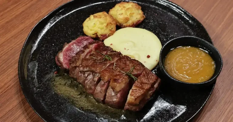 Foto da receita de Magret de pato com mousseline de batata