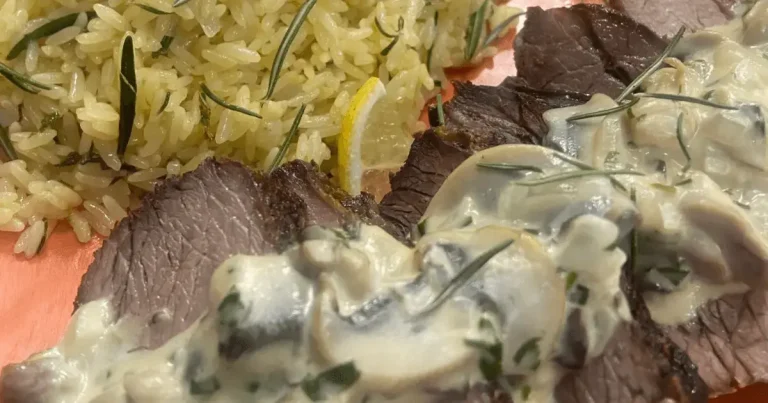 Foto da receita de Maminha com creme de cogumelos e arroz cítrico