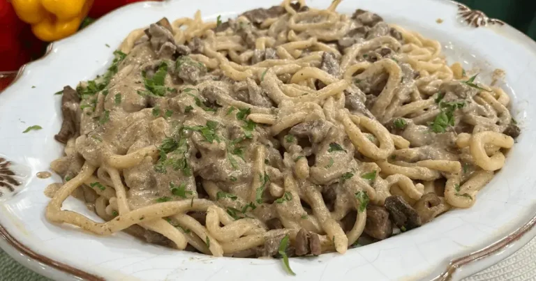 Foto da receita de Massa fresca com ragu de carne com cogumelos