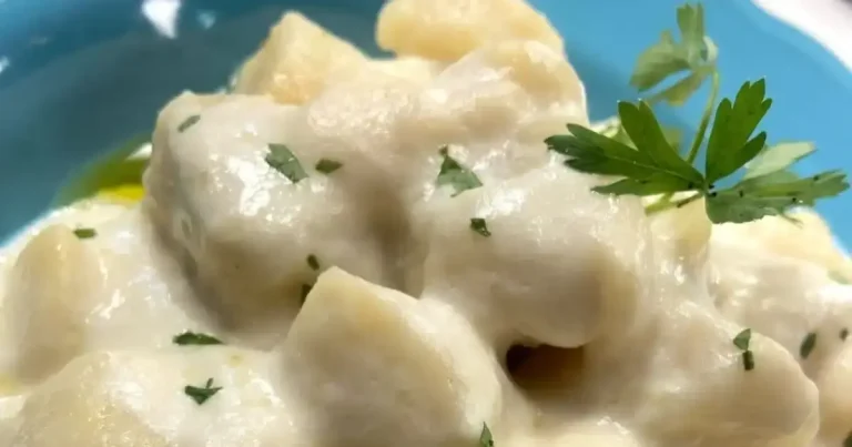 Foto da receita de Nhoque de batata com molho de queijos