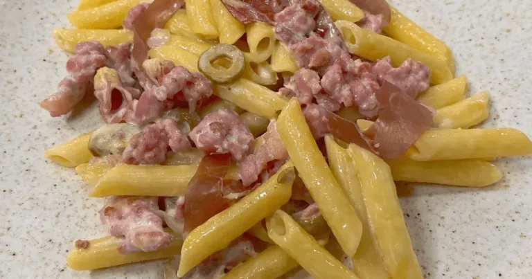 Foto da receita de Penne ao molho de linguiça toscana