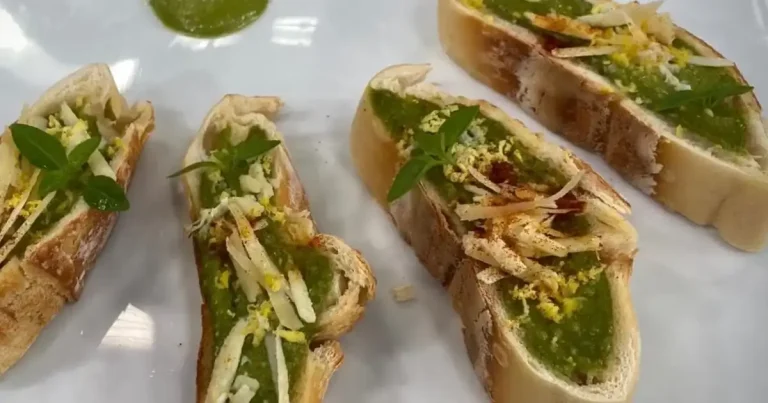 Foto da receita de Pesto com talos