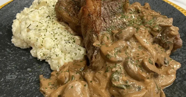 Foto da receita de Picanha ao molho de cogumelos e arroz à piamontese