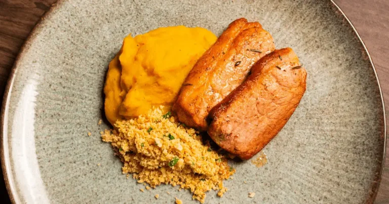 Foto da receita de Picanha suína com farofa
