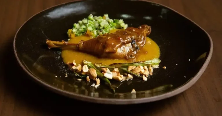 Foto da receita de Pirão de galinha com quiabo e vinagrete