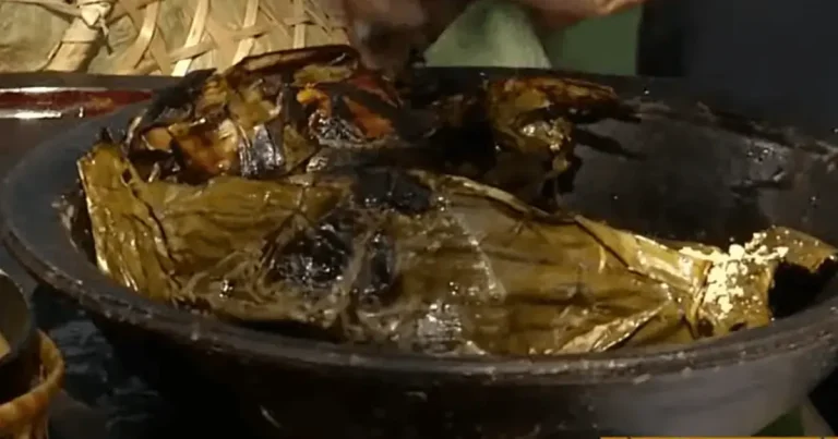 Foto da receita de Pirarucu na brasa com açaí e farinha de mandioca